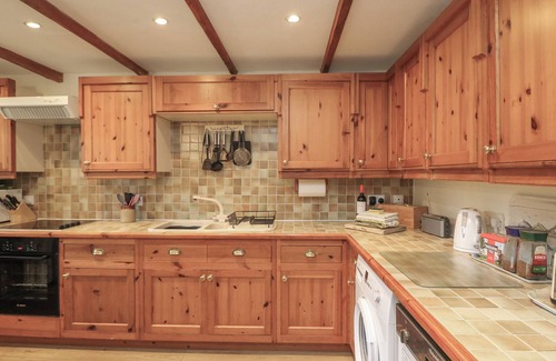 East Prawle Cabaña | VINE COTTAGE, pet friendly, with a garden in East Prawle