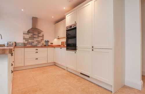 Pilling Casa | VINE COTTAGE, pet friendly, character holiday cottage in Pilling