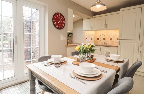 Tenterden Cabaña | VINE COTTAGE, with a garden in Tenterden