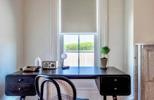 Southold Cama Y Desayuno | Vine + Sand--Southold, NY'S Newest B&B--Room 1--King Bed and Ensuite Bathroom With Soaking Tub