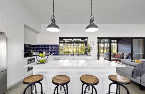 Yallingup Casa | Vines and Stars - modern, new, rural, central to vineyards