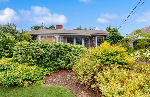 Edgartown Casa | Vineyard Charm