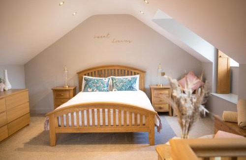 Ciliau-Aeron Casa | Vineyard Country Cottage