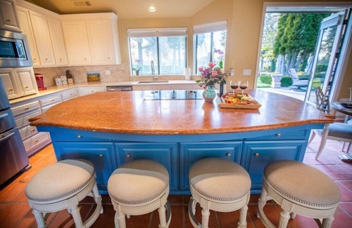 Paso Robles Villa | Una finca de viñedo y jardín de rosas