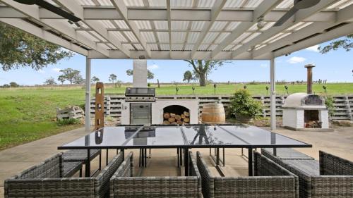 Pokolbin Casa | 'Vineyard Escape Farm Stay'