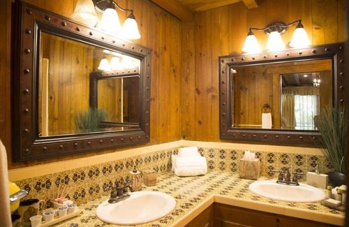 Spring Valley Casa | Vineyard Hacienda