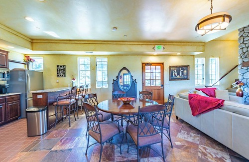 Paso Robles Casa | Vineyard Inn w/4BR ensuites, VIEWS, VIEWS!