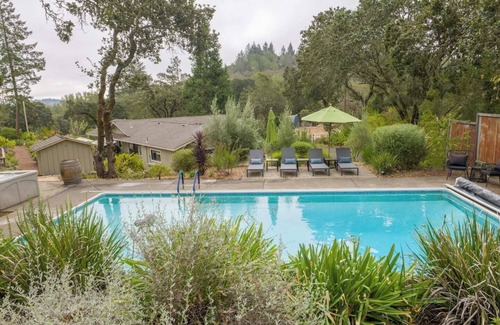 Kenwood Casa | Vineyard Lane Retreat Pool Hot Tub