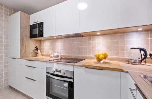 Puerto de la Duquesa Apartamento | Vineyard Shores - Manilva