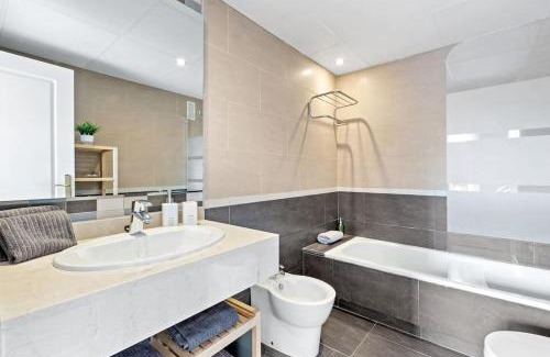 Puerto de la Duquesa Apartamento | Vineyard Shores - Manilva