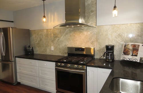 Fallbrook Apartamento | Vista del viñedo con cama King - ¡CÓMODO!