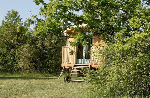 Mauroux Cabaña | Remolque eco-autónomo VINHA