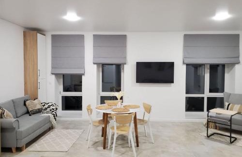 Ternopil Apartamento | VINNA Просторі апартаменти в новобудові.