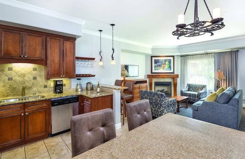 Napa Complejo | Vino Bello Napa 1 BDRM+Sleeper/sleeps 4 - Shuttle to Bottle Rock!