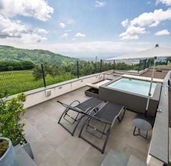 Fosdinovo Cama Y Desayuno | Vinomare Guesthouse