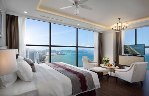 Tran Phu Beach Hotel | Vinpearl Beachfront Nha Trang