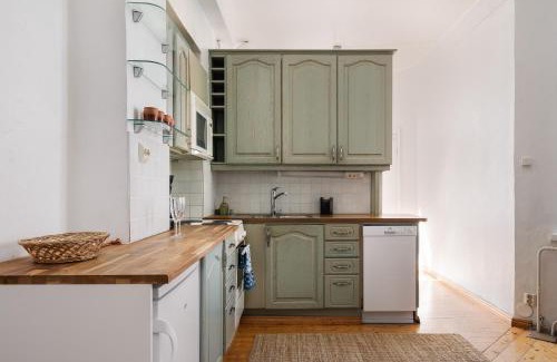 Etu-Toolo Apartamento | Vintage 1BR Apt in Kamppi with Perfect Location
