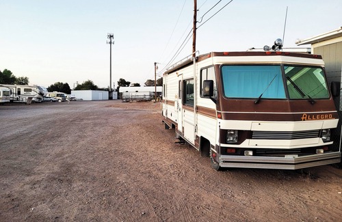 Las Cruces Casa | Vintage 80's Retro RV Experience, Back to 1985!