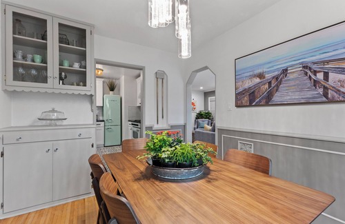 Belmont Shore Casa | Vintage Boho Beach Cottage