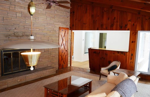 Creston Casa | Vintage Charm in Riverside Park
