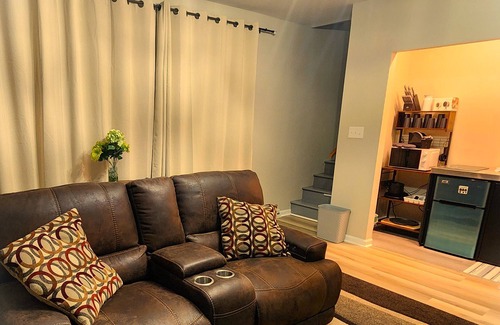 Monroe Apartamento | Vintage Charm, Modern Comfort