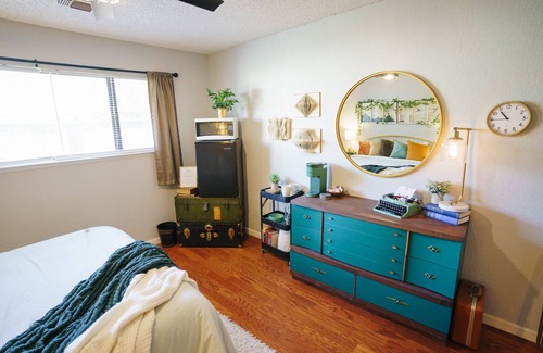 Redding Casa | Vintage Charmer A Vintage Themed Bedroom centrally located