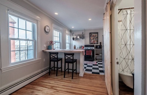 East End Apartamento | Vintage Maine y conveniencia moderna en Portlands Exclusive East End