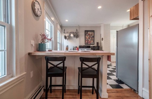 East End Apartamento | Vintage Maine y conveniencia moderna en Portlands Exclusive East End