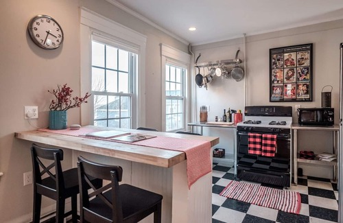 East End Apartamento | Vintage Maine y conveniencia moderna en Portlands Exclusive East End