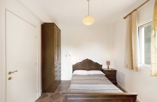 Elia Casa | Vintage Maisonette with 3-bdrms, Akti Elias Halkidiki