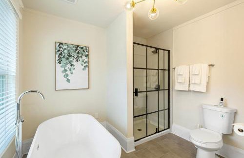 Broadway Casa | Vintage Meets Modern Spacious Capitol Hill Single Family home with 97 walk score
