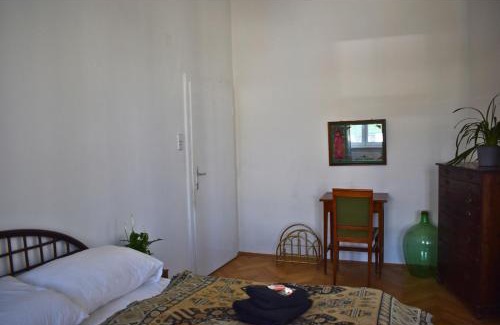 Funfhaus Casa | vintage private rooms - ONLY for LGBTQIA, women and Allies