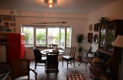 Jacht Apartamento | Vintage Soul, Green Vibes, Heart of the City