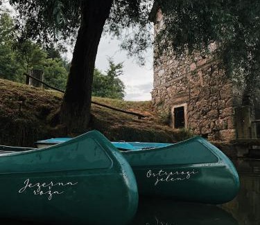 Metlika Otro | Vintage tent at the Lovsin Estate