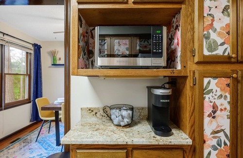 North Raleigh Casa | Vintage Vibes Near Downtown