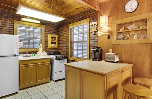 Laguna Beach Estates Casa | Vintage Waves