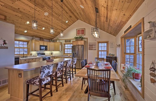 Webster Cabina | Viola Lakefront Escape w/ 3 Kayaks & Paddle Board