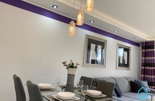 Siedlce Apartamento | Violet Apartment - 10 Min to Old Town Gdańsk,PKP & Shopping Mall