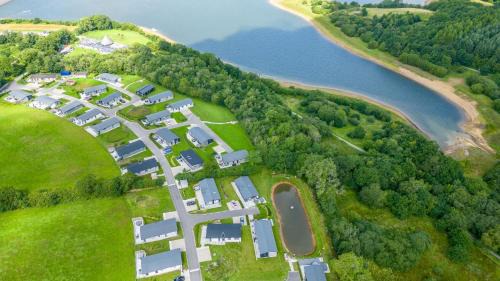 Lifton Casa | Violet Lodge, 11 Roadford Lake Lodges