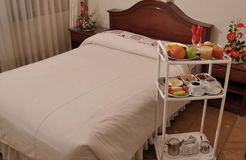 Cochabamba Cama Y Desayuno | VIOLETTA' S GARZONIER