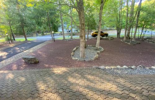 East Stroudsburg Villa | VIP Pocono Escape Water Park,Casino,All Inclusive