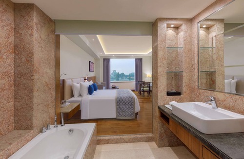 Jammu Hotel | Viraj Sarovar Portico Jammu