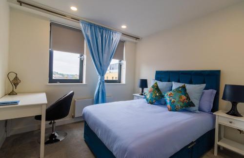 Bedford Apartamento | Virexxa Bedford Centre - Executive Suite - 2Bed Flat with Free Parking & Gym