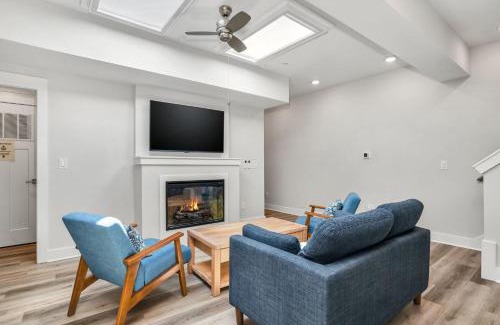 Cape Charles Casa | Virginia Lee - Brand new condo in downtown Cape Charles!