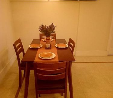 The Quarter Casa | Virginias Place