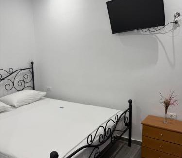Himare Hotel | Vironas Hotel