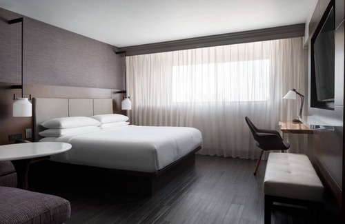 Visalia Hotel | Visalia Marriott at the Convention Center
