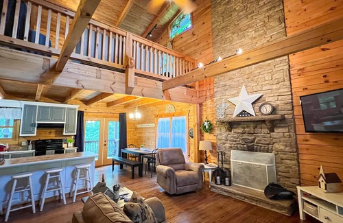 Pine Mountain Cabina | Rustic Star