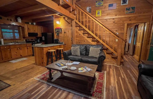 Warm Springs Cabina | Pike's Peak