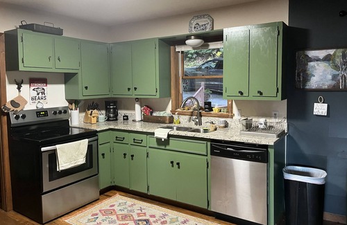 Sky Valley Casa | Visit Juniper Lodge; our 4-bdr mountain cabin located at the top of Sky Valley!